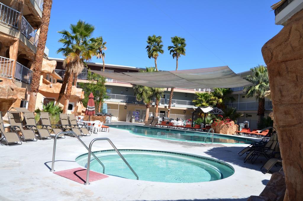 Hyundae Resort And Spa Desert Hot Springs Bagian luar foto