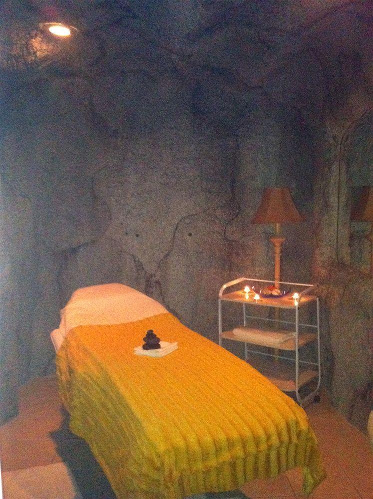 Hyundae Resort And Spa Desert Hot Springs Bagian luar foto