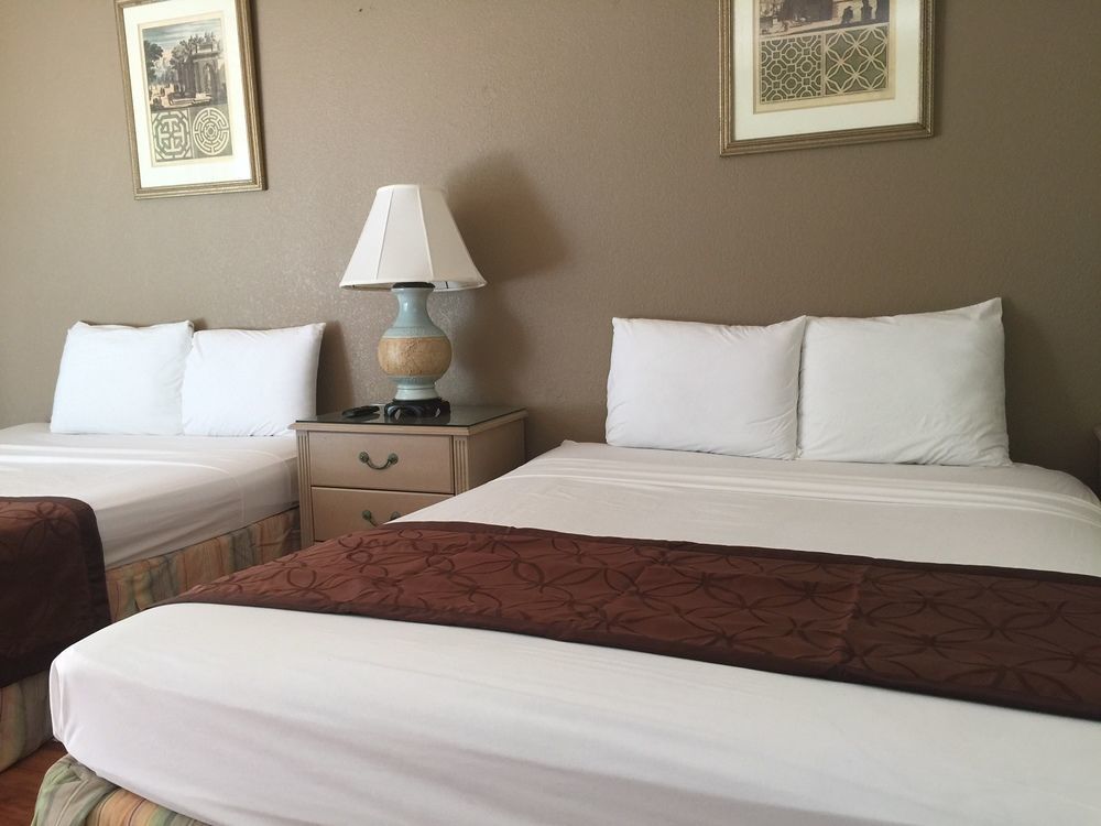 Hyundae Resort And Spa Desert Hot Springs Bagian luar foto