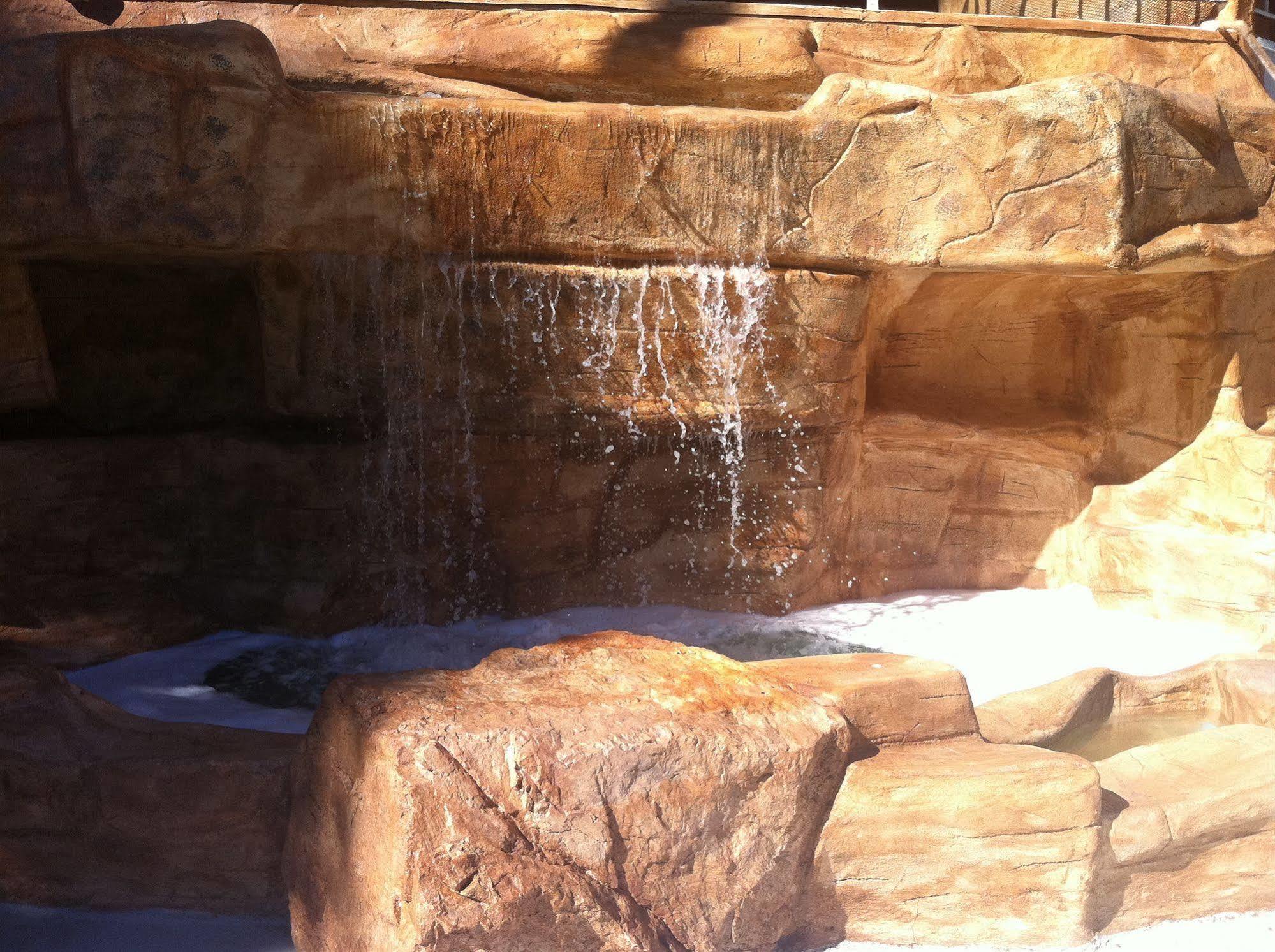 Hyundae Resort And Spa Desert Hot Springs Bagian luar foto